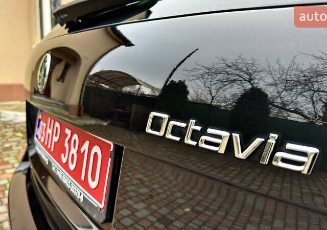 Чорний Шкода Октавія, об'ємом двигуна 1.6 л та пробігом 114 тис. км за 8299 $, фото 18 на Automoto.ua