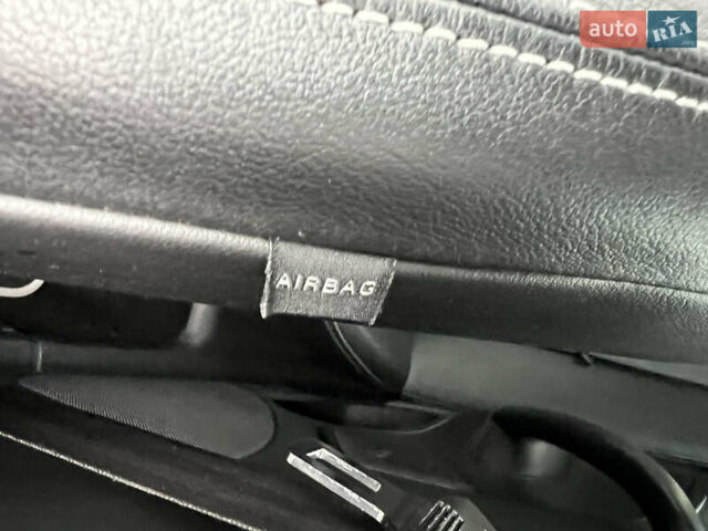 Черный Шкода Октавия, объемом двигателя 2 л и пробегом 265 тыс. км за 11950 $, фото 52 на Automoto.ua