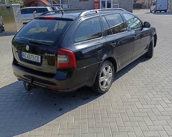 Черный Шкода Октавия, объемом двигателя 1.99 л и пробегом 410 тыс. км за 8000 $, фото 3 на Automoto.ua