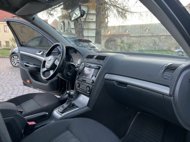 Чорний Шкода Октавія, об'ємом двигуна 1.6 л та пробігом 260 тис. км за 6700 $, фото 13 на Automoto.ua