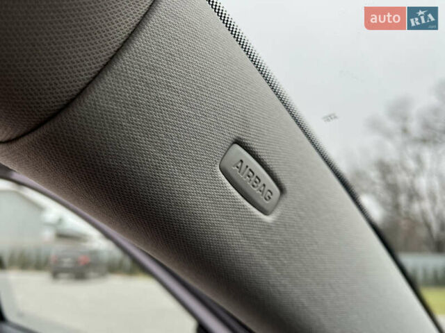 Черный Шкода Октавия, объемом двигателя 2 л и пробегом 229 тыс. км за 11650 $, фото 66 на Automoto.ua