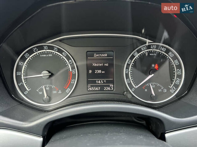 Черный Шкода Октавия, объемом двигателя 2 л и пробегом 265 тыс. км за 11950 $, фото 103 на Automoto.ua