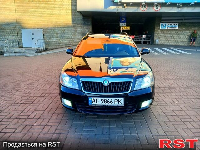 Шкода Октавія 2010 у Кривому Розі на Automoto.ua Чорний Шкода Октавія, об'ємом двигуна 1.6 л та пробігом 267 тис. км за 8200 $, фото 4 на Automoto.ua