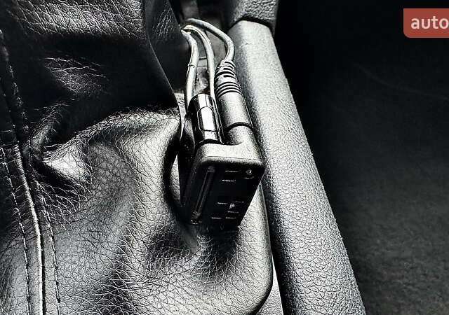 Чорний Шкода Октавія, об'ємом двигуна 1.6 л та пробігом 114 тис. км за 8299 $, фото 75 на Automoto.ua