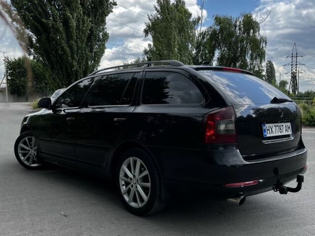 Черный Шкода Октавия, объемом двигателя 1.6 л и пробегом 220 тыс. км за 9200 $, фото 2 на Automoto.ua