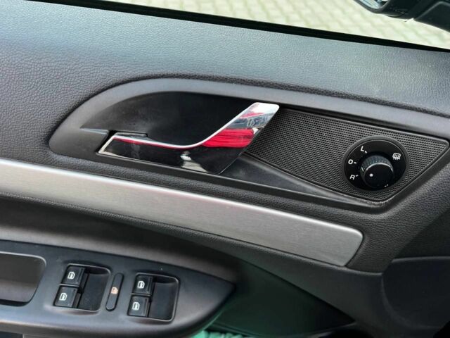 Черный Шкода Октавия, объемом двигателя 2 л и пробегом 203 тыс. км за 10900 $, фото 8 на Automoto.ua