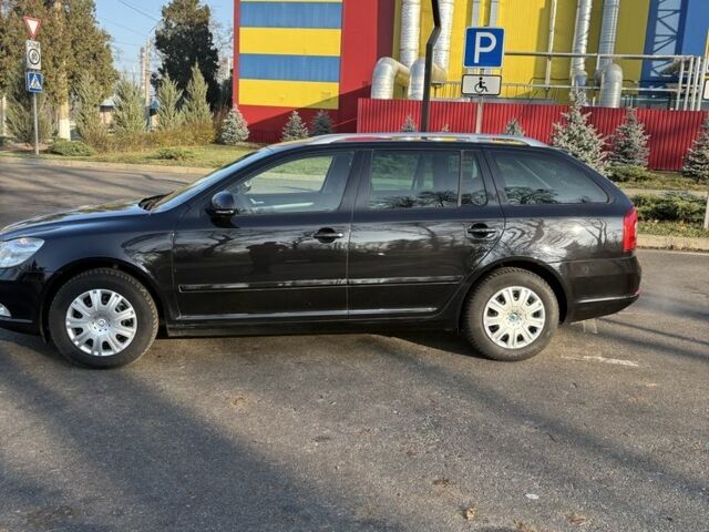 Чорний Шкода Октавія, об'ємом двигуна 1.4 л та пробігом 181 тис. км за 8100 $, фото 3 на Automoto.ua