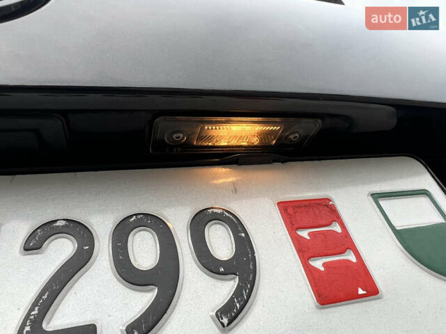 Черный Шкода Октавия, объемом двигателя 2 л и пробегом 265 тыс. км за 11950 $, фото 17 на Automoto.ua