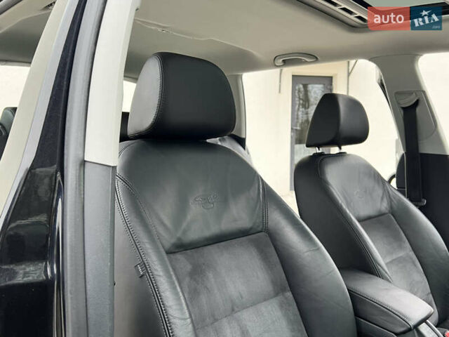 Черный Шкода Октавия, объемом двигателя 2 л и пробегом 229 тыс. км за 11650 $, фото 89 на Automoto.ua