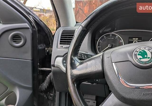 Черный Шкода Октавия, объемом двигателя 1.39 л и пробегом 258 тыс. км за 7200 $, фото 18 на Automoto.ua