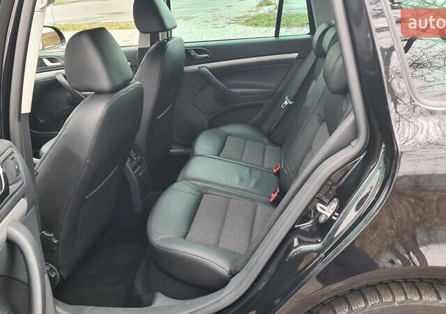 Черный Шкода Октавия, объемом двигателя 1.8 л и пробегом 220 тыс. км за 9700 $, фото 12 на Automoto.ua