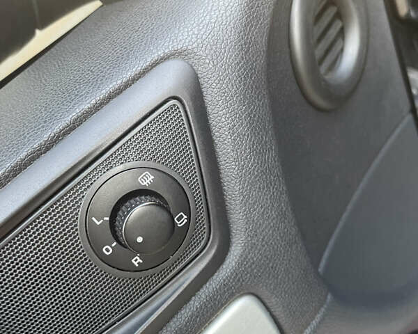 Чорний Шкода Октавія, об'ємом двигуна 2 л та пробігом 272 тис. км за 9300 $, фото 13 на Automoto.ua
