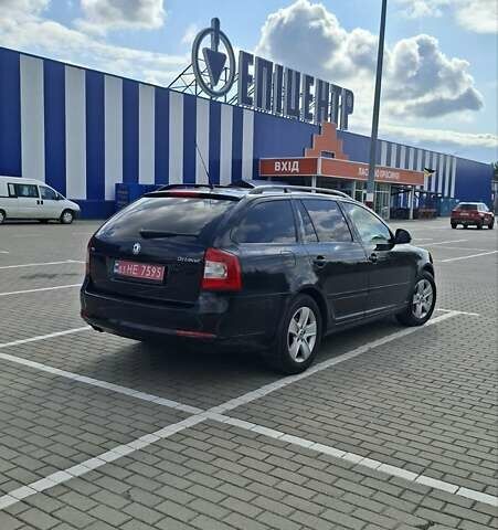 Черный Шкода Октавия, объемом двигателя 1.4 л и пробегом 190 тыс. км за 6600 $, фото 2 на Automoto.ua