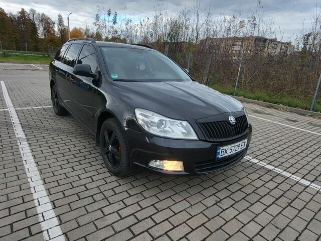 Чорний Шкода Октавія, об'ємом двигуна 1.6 л та пробігом 241 тис. км за 8100 $, фото 5 на Automoto.ua