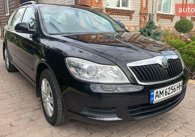 Чорний Шкода Октавія, об'ємом двигуна 1.6 л та пробігом 203 тис. км за 8900 $, фото 10 на Automoto.ua