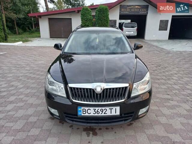 Черный Шкода Октавия, объемом двигателя 1.6 л и пробегом 300 тыс. км за 8500 $, фото 2 на Automoto.ua