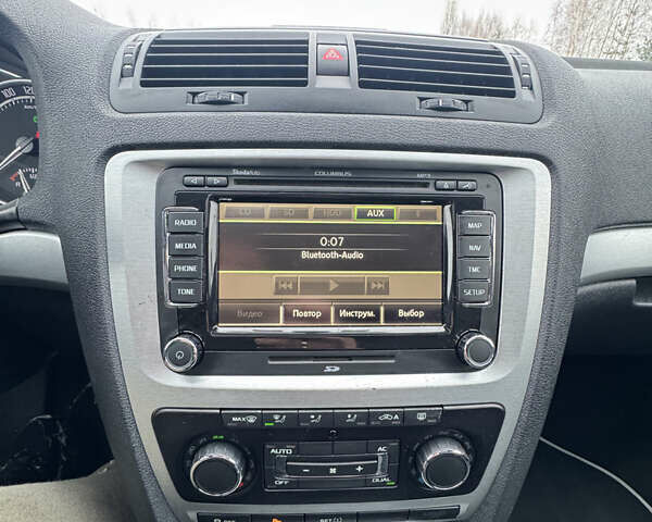 Черный Шкода Октавия, объемом двигателя 1.98 л и пробегом 222 тыс. км за 9200 $, фото 16 на Automoto.ua