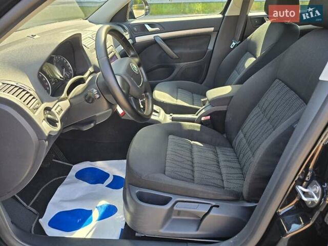 Черный Шкода Октавия, объемом двигателя 1.6 л и пробегом 212 тыс. км за 9299 $, фото 23 на Automoto.ua