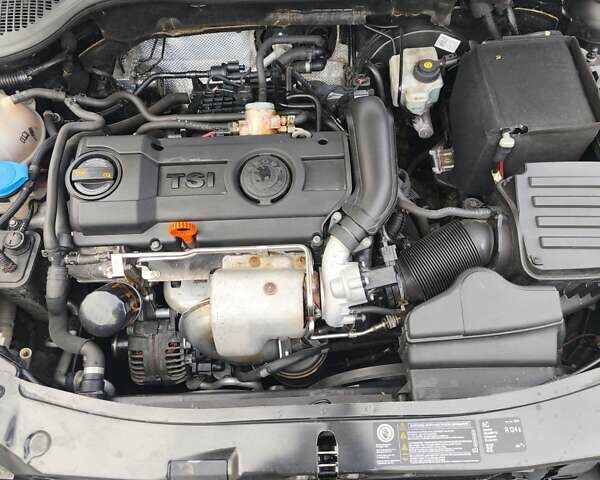 Черный Шкода Октавия, объемом двигателя 0 л и пробегом 210 тыс. км за 6300 $, фото 91 на Automoto.ua