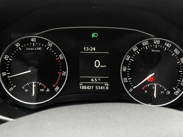 Черный Шкода Октавия, объемом двигателя 1.8 л и пробегом 188 тыс. км за 9200 $, фото 19 на Automoto.ua