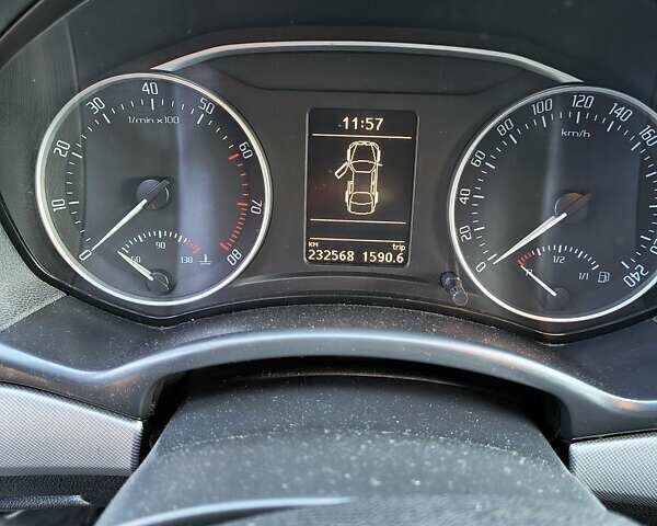 Чорний Шкода Октавія, об'ємом двигуна 1.8 л та пробігом 232 тис. км за 9300 $, фото 7 на Automoto.ua