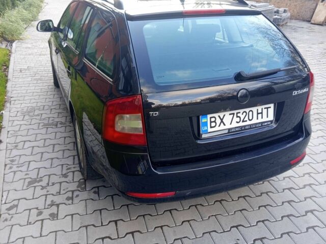 Черный Шкода Октавия, объемом двигателя 1.6 л и пробегом 298 тыс. км за 6500 $, фото 1 на Automoto.ua