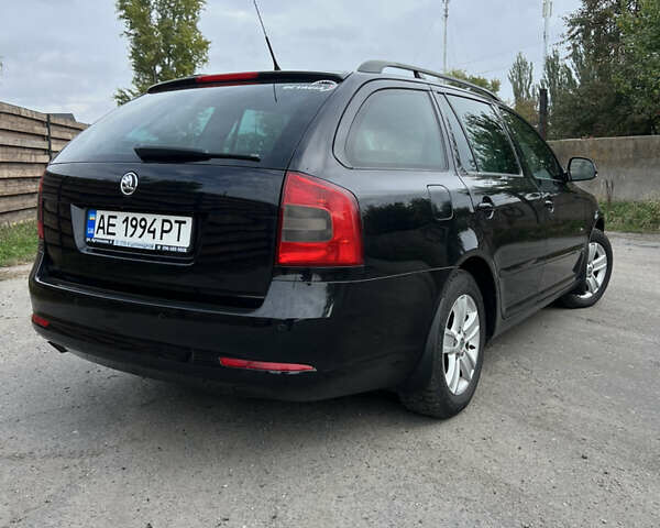 Черный Шкода Октавия, объемом двигателя 1.6 л и пробегом 231 тыс. км за 8500 $, фото 2 на Automoto.ua