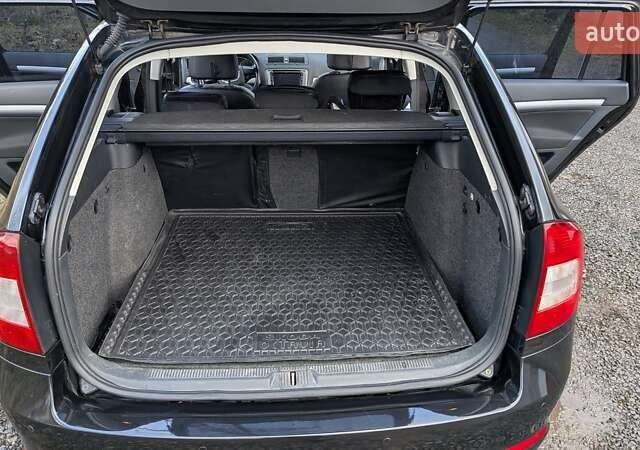 Черный Шкода Октавия, объемом двигателя 1.39 л и пробегом 258 тыс. км за 7200 $, фото 32 на Automoto.ua