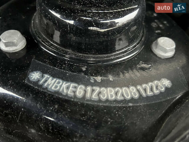 Черный Шкода Октавия, объемом двигателя 2 л и пробегом 229 тыс. км за 11650 $, фото 121 на Automoto.ua