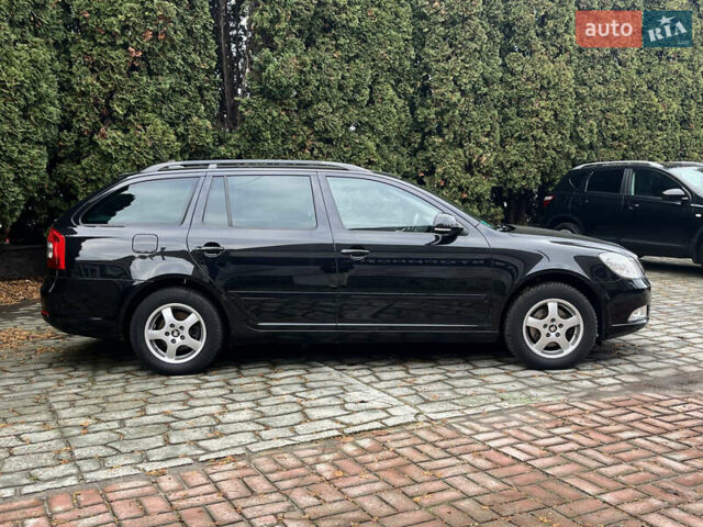 Черный Шкода Октавия, объемом двигателя 1.4 л и пробегом 229 тыс. км за 7800 $, фото 2 на Automoto.ua