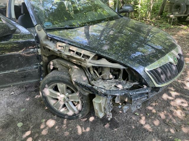 Черный Шкода Октавия, объемом двигателя 1.6 л и пробегом 279 тыс. км за 5100 $, фото 7 на Automoto.ua
