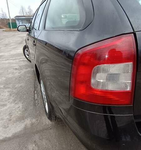 Чорний Шкода Октавія, об'ємом двигуна 1.6 л та пробігом 240 тис. км за 8800 $, фото 6 на Automoto.ua