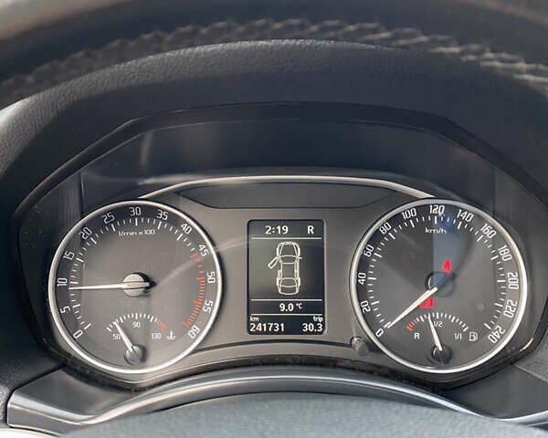 Чорний Шкода Октавія, об'ємом двигуна 2 л та пробігом 241 тис. км за 8800 $, фото 34 на Automoto.ua