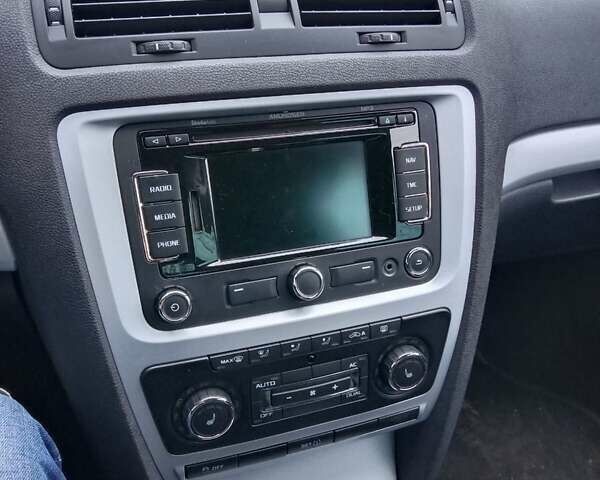 Чорний Шкода Октавія, об'ємом двигуна 1.39 л та пробігом 170 тис. км за 8500 $, фото 11 на Automoto.ua