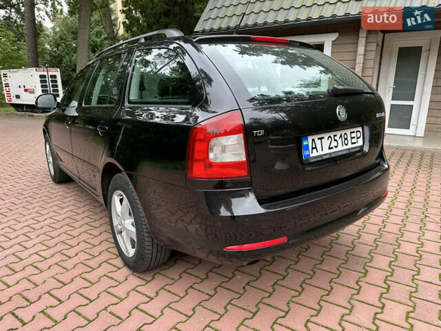 Черный Шкода Октавия, объемом двигателя 1.6 л и пробегом 224 тыс. км за 7800 $, фото 24 на Automoto.ua
