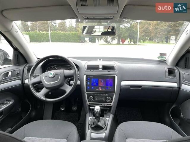 Черный Шкода Октавия, объемом двигателя 1.4 л и пробегом 274 тыс. км за 6950 $, фото 6 на Automoto.ua