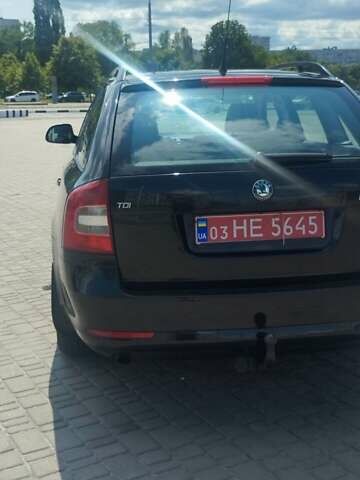 Черный Шкода Октавия, объемом двигателя 1.6 л и пробегом 260 тыс. км за 8000 $, фото 7 на Automoto.ua
