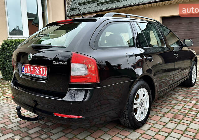 Чорний Шкода Октавія, об'ємом двигуна 1.6 л та пробігом 114 тис. км за 8299 $, фото 10 на Automoto.ua