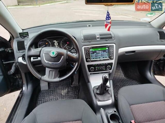 Чорний Шкода Октавія, об'ємом двигуна 1.98 л та пробігом 215 тис. км за 7650 $, фото 1 на Automoto.ua