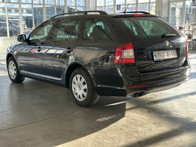 Шкода Октавия 2010 в Николаеве на Automoto.ua Черный Шкода Октавия, объемом двигателя 1.8 л и пробегом 233 тыс. км за 6650 $, фото 1 на Automoto.ua