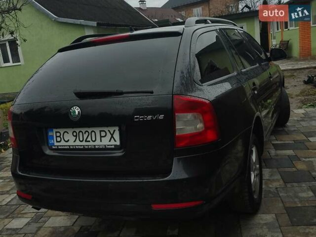 Черный Шкода Октавия, объемом двигателя 1.2 л и пробегом 257 тыс. км за 4950 $, фото 5 на Automoto.ua