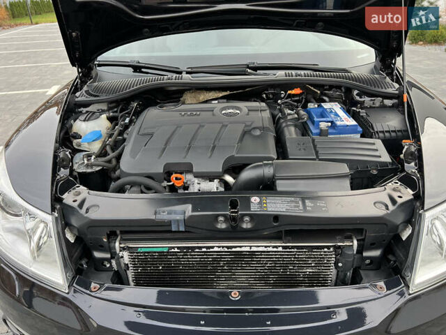 Черный Шкода Октавия, объемом двигателя 2 л и пробегом 265 тыс. км за 11950 $, фото 94 на Automoto.ua