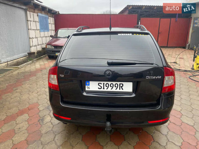 Черный Шкода Октавия, объемом двигателя 1.6 л и пробегом 275 тыс. км за 7800 $, фото 5 на Automoto.ua