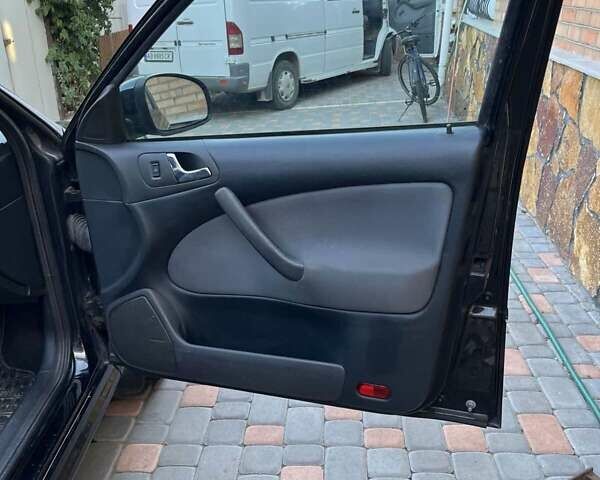 Черный Шкода Октавия, объемом двигателя 1.6 л и пробегом 198 тыс. км за 6700 $, фото 15 на Automoto.ua