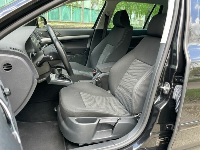Чорний Шкода Октавія, об'ємом двигуна 1.8 л та пробігом 133 тис. км за 8790 $, фото 16 на Automoto.ua