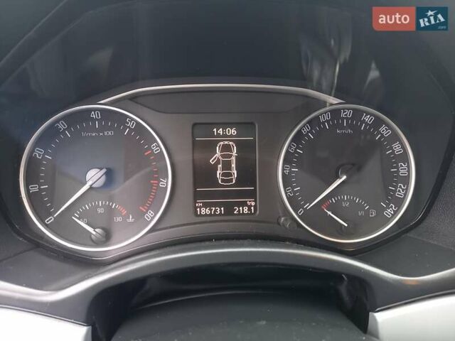 Черный Шкода Октавия, объемом двигателя 1.2 л и пробегом 186 тыс. км за 5950 $, фото 25 на Automoto.ua