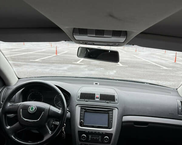 Черный Шкода Октавия, объемом двигателя 1.6 л и пробегом 265 тыс. км за 7300 $, фото 13 на Automoto.ua