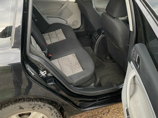 Черный Шкода Октавия, объемом двигателя 1.6 л и пробегом 279 тыс. км за 5100 $, фото 4 на Automoto.ua