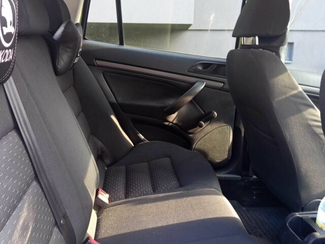 Черный Шкода Октавия, объемом двигателя 1.6 л и пробегом 298 тыс. км за 6500 $, фото 11 на Automoto.ua