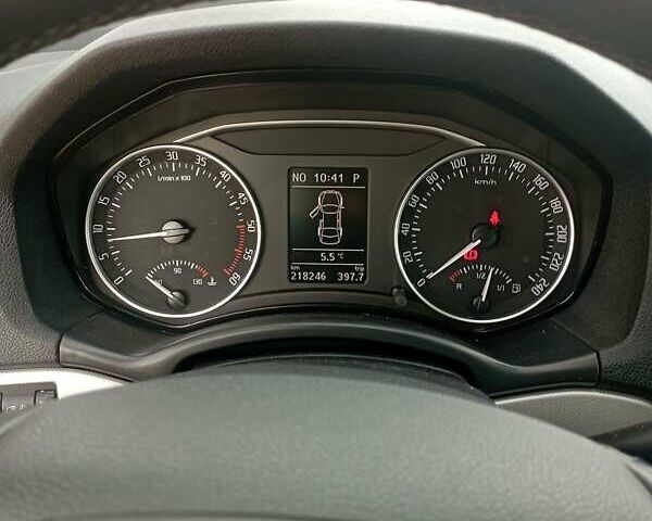 Чорний Шкода Октавія, об'ємом двигуна 1.6 л та пробігом 218 тис. км за 10200 $, фото 23 на Automoto.ua